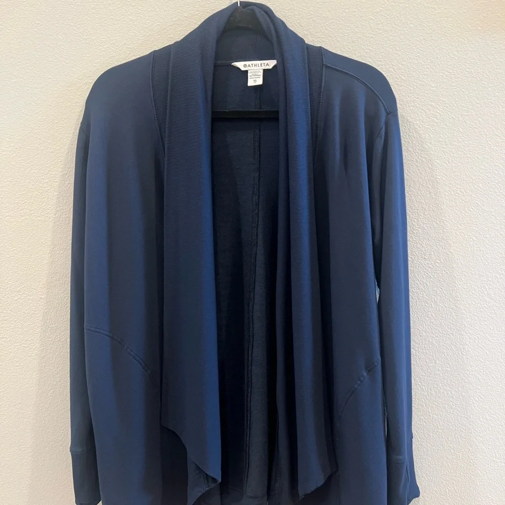 Athleta Navy Restore Wrap. Navy. - Picture 3 of 5